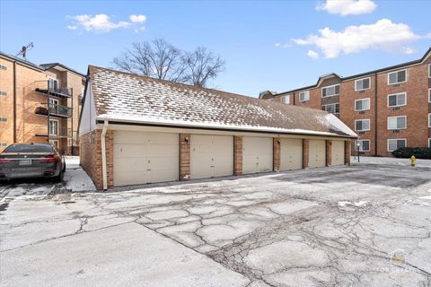 Tiny photo for Arlington Heights, IL 60005 (MLS # 12504597)