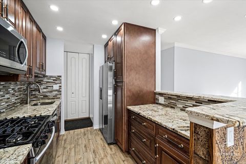 Tiny photo for Arlington Heights, IL 60005 (MLS # 12504597)