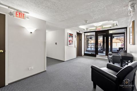 Tiny photo for Arlington Heights, IL 60005 (MLS # 12504597)