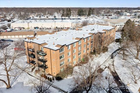 Tiny photo for Arlington Heights, IL 60005 (MLS # 12504597)