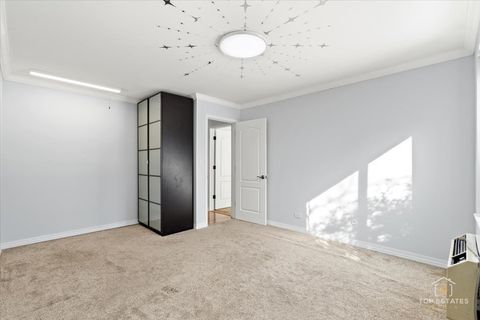 Tiny photo for Arlington Heights, IL 60005 (MLS # 12504597)