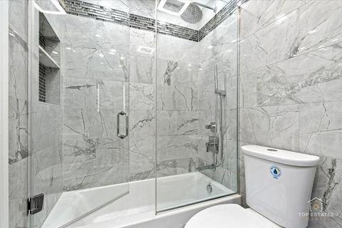 Tiny photo for Arlington Heights, IL 60005 (MLS # 12504597)