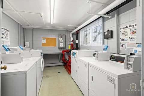 Tiny photo for Arlington Heights, IL 60005 (MLS # 12504597)