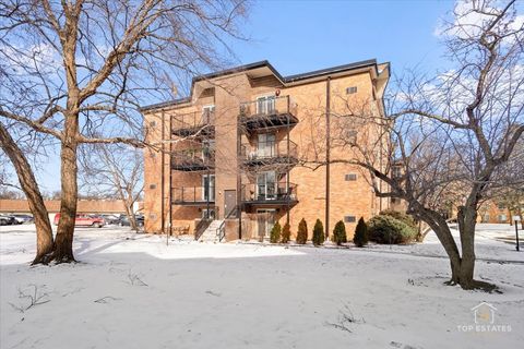 Tiny photo for Arlington Heights, IL 60005 (MLS # 12504597)