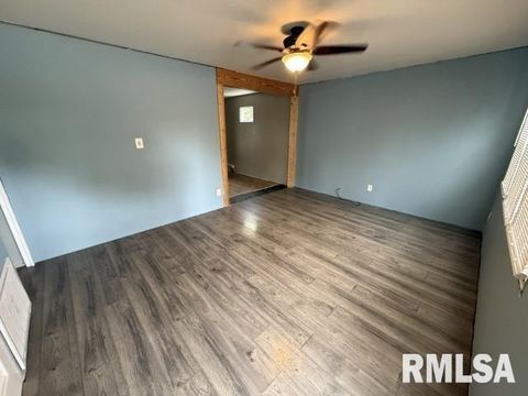 Tiny photo for 1726 W Granview Drive, Quincy, IL 62301 (MLS # QC4268780)