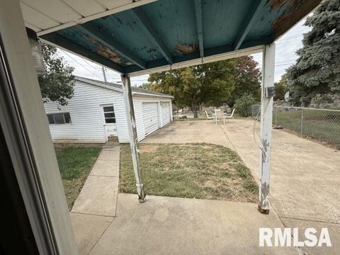 Tiny photo for 1726 W Granview Drive, Quincy, IL 62301 (MLS # QC4268780)