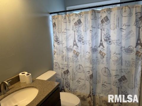 Tiny photo for 1726 W Granview Drive, Quincy, IL 62301 (MLS # QC4268780)