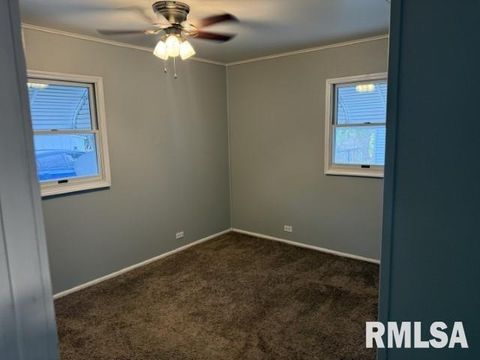 Tiny photo for 1726 W Granview Drive, Quincy, IL 62301 (MLS # QC4268780)