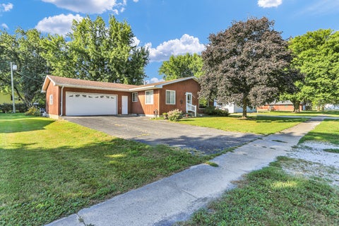 Tiny photo for 222 E Beech Street, Piper City, IL 60959 (MLS # 12740406)
