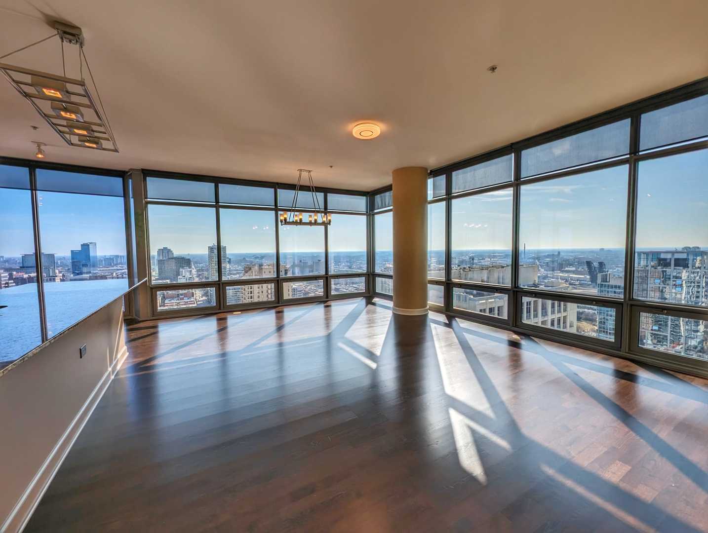 100 E 14th Street 3206