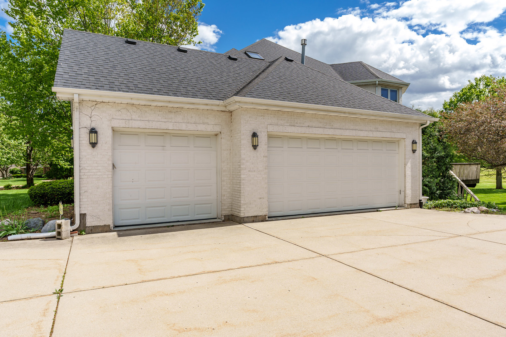 2148 WEMBLEY Place