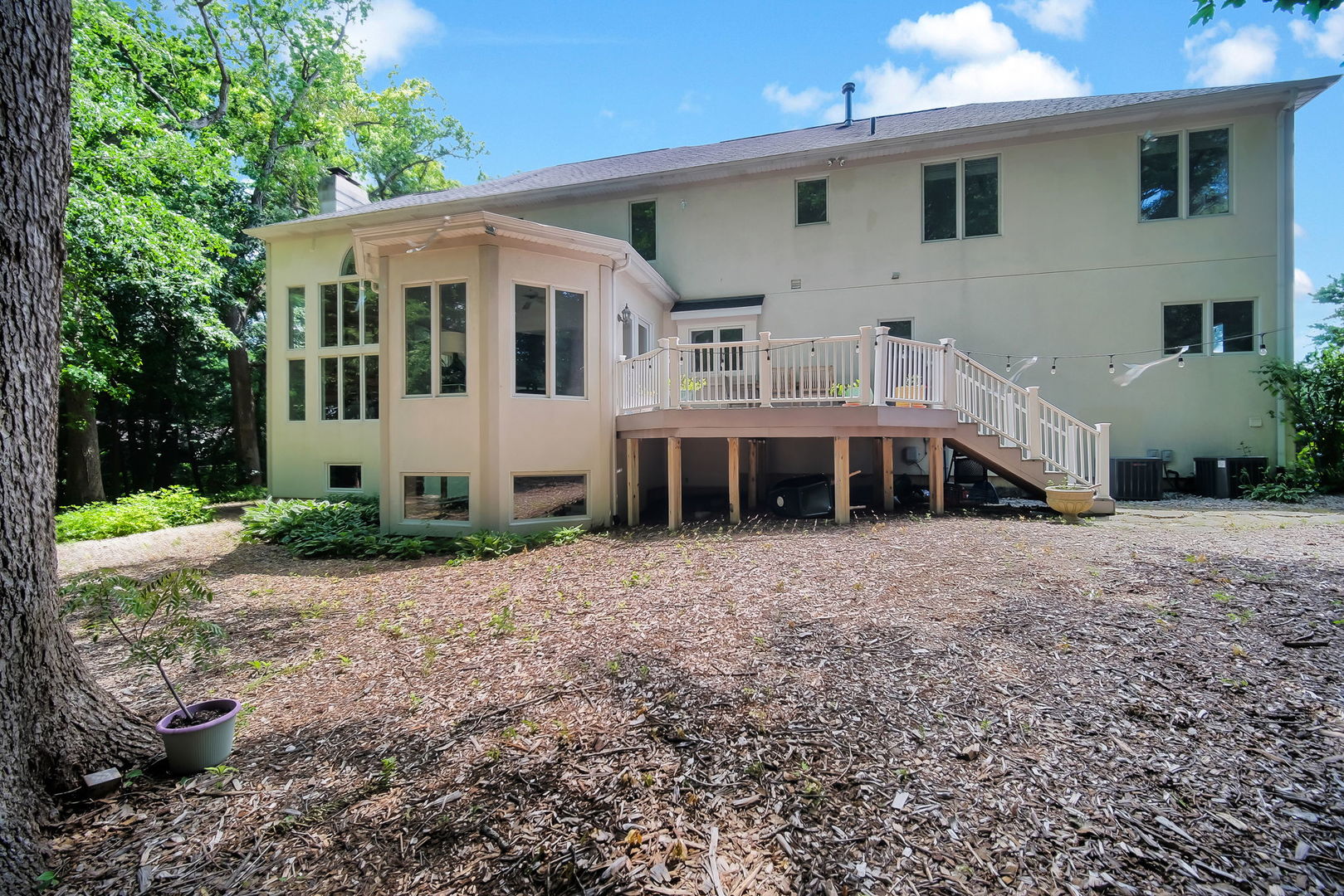 36W244 Fieldcrest Drive