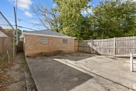 Tiny photo for 6954 S Paulina Street, Chicago, IL 60636 (MLS # 12504698)