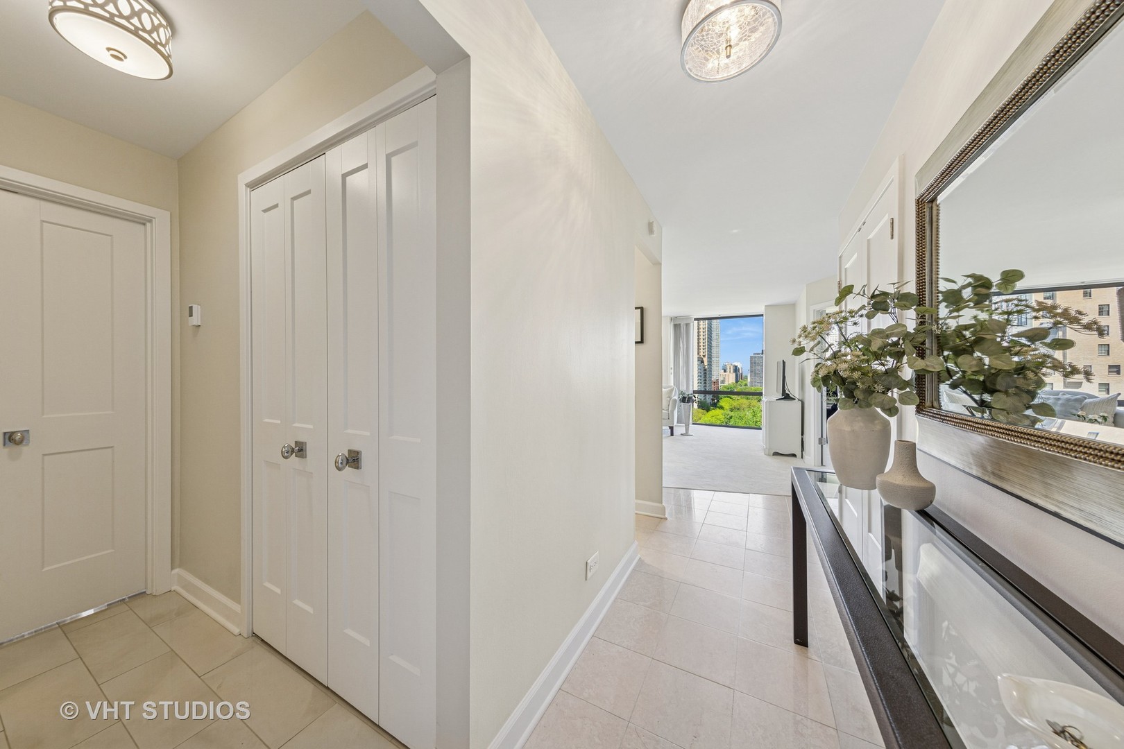 345 W Fullerton Parkway 1508