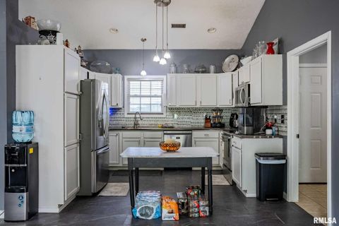 Tiny photo for 1710 George Sims Road, Marion, IL 62959 (MLS # EB458968)