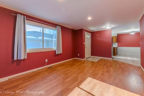 Tiny photo for 115 S VAN NORTWICK Avenue, Batavia, IL 60510 (MLS # 12542625)