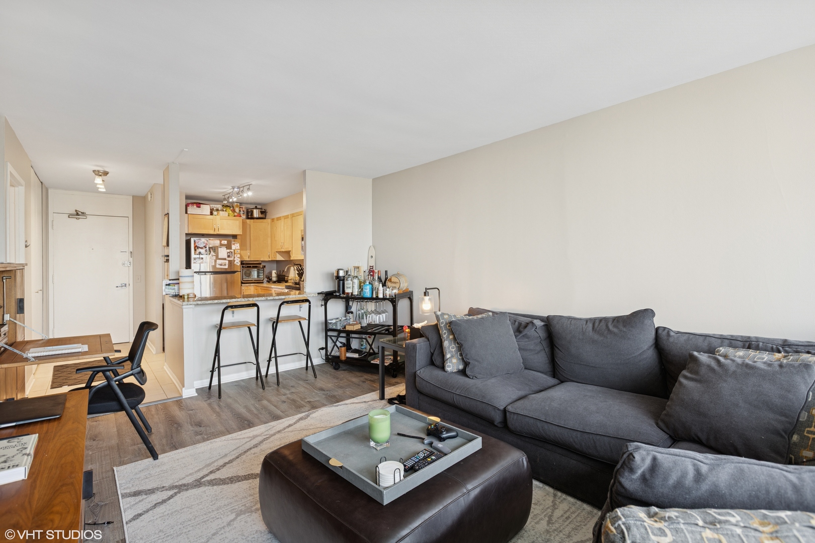 1560 N Sandburg Terrace 2105
