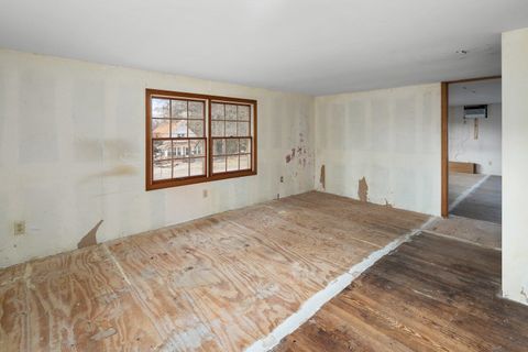 Tiny photo for 5108 6TH Avenue, Moline, IL 61265 (MLS # 100000265)