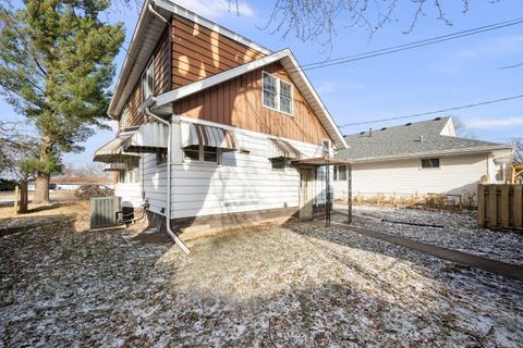 Tiny photo for 5108 6TH Avenue, Moline, IL 61265 (MLS # 100000265)