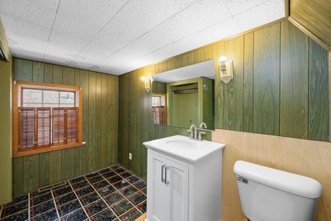 Tiny photo for 5108 6TH Avenue, Moline, IL 61265 (MLS # 100000265)