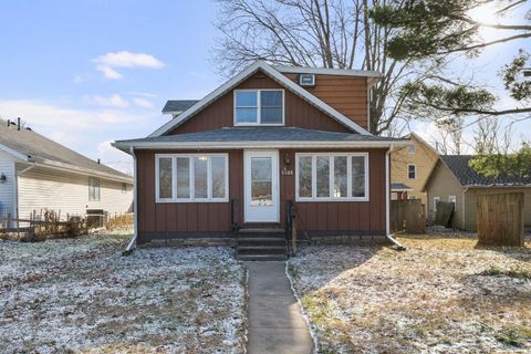 Photo of 5108 6TH Avenue, Moline, IL 61265 (MLS # 100000265)