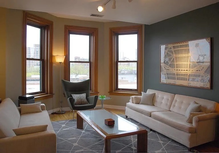 550 W SURF Street 513