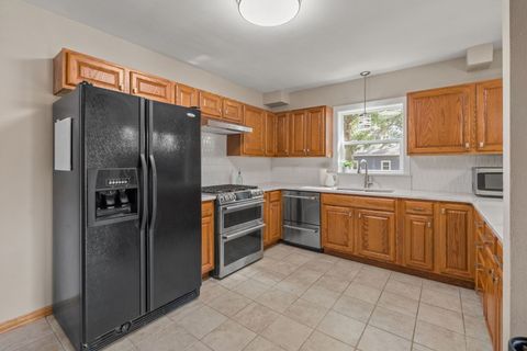 Tiny photo for 5002 Fairhaven Road, Davenport, IA 52807 (MLS # 12599060)