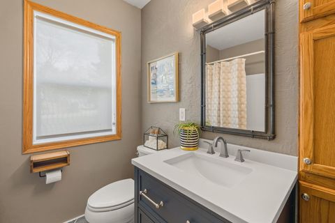 Tiny photo for 5002 Fairhaven Road, Davenport, IA 52807 (MLS # 12599060)