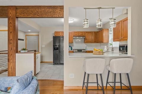 Tiny photo for 5002 Fairhaven Road, Davenport, IA 52807 (MLS # 12599060)