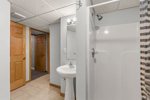 Tiny photo for 5002 Fairhaven Road, Davenport, IA 52807 (MLS # 12599060)