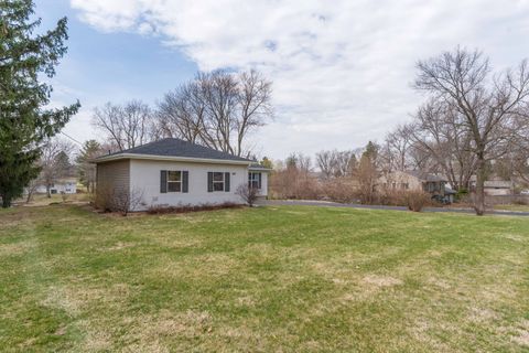 Tiny photo for 5002 Fairhaven Road, Davenport, IA 52807 (MLS # 12599060)