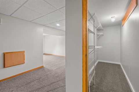 Tiny photo for 5002 Fairhaven Road, Davenport, IA 52807 (MLS # 12599060)