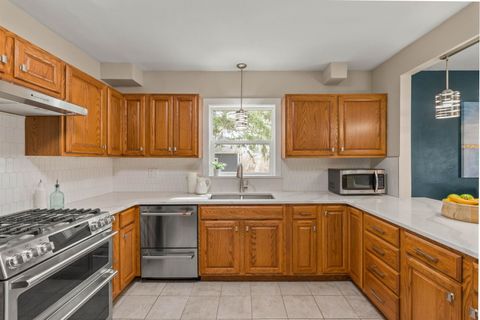 Tiny photo for 5002 Fairhaven Road, Davenport, IA 52807 (MLS # 12599060)