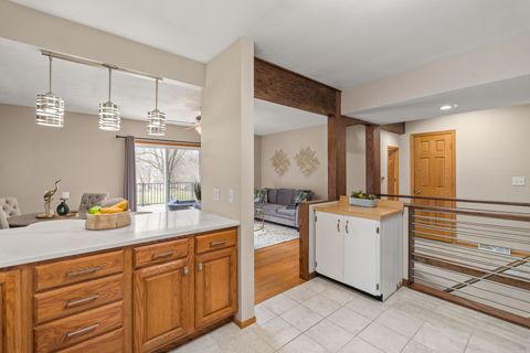 Tiny photo for 5002 Fairhaven Road, Davenport, IA 52807 (MLS # 12599060)