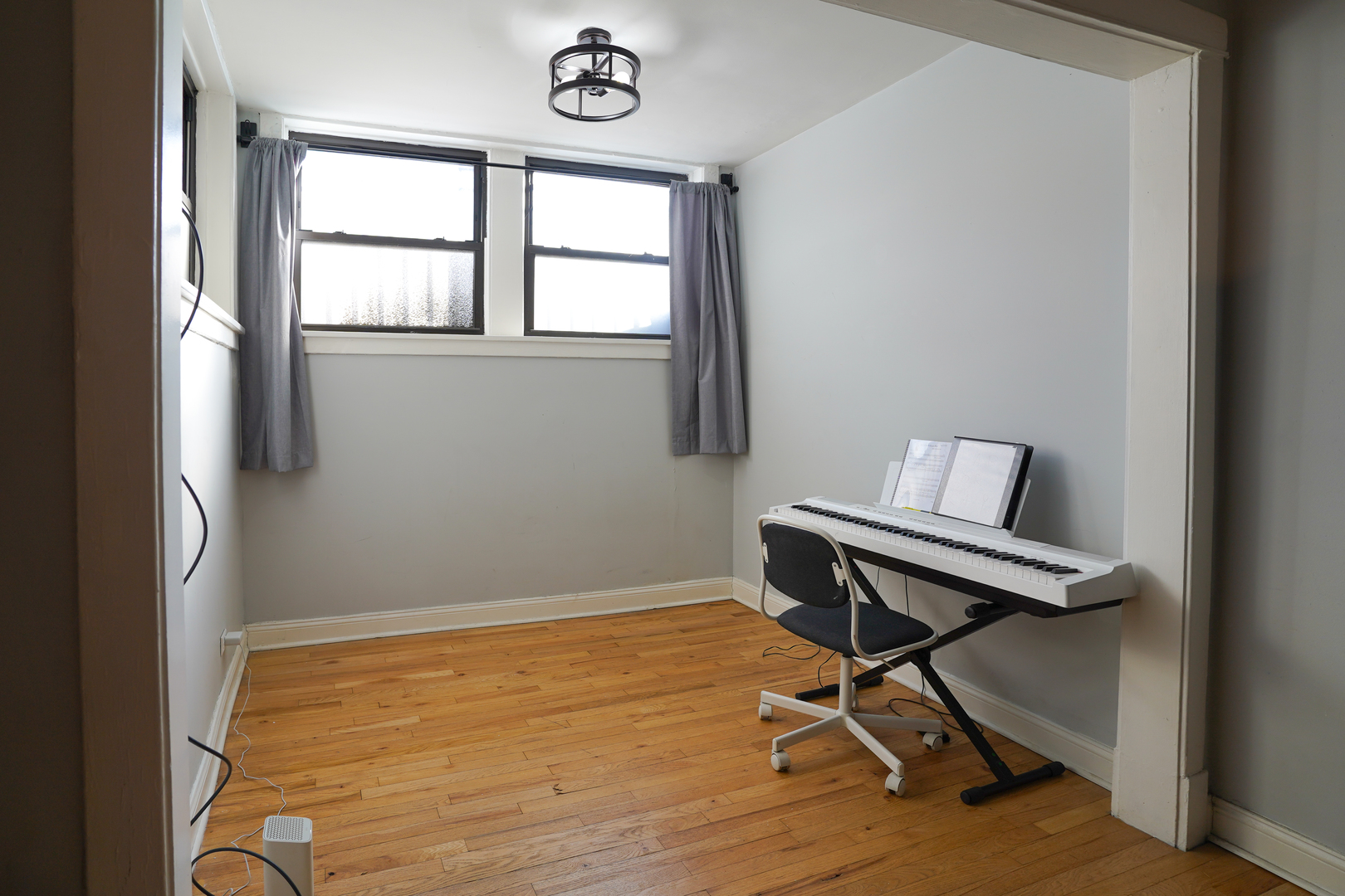 4402 N Malden Street G