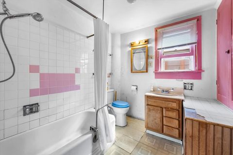 Tiny photo for 426 N Grove Avenue, Elgin, IL 60120 (MLS # 12465361)