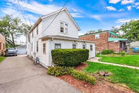Tiny photo for 426 N Grove Avenue, Elgin, IL 60120 (MLS # 12465361)