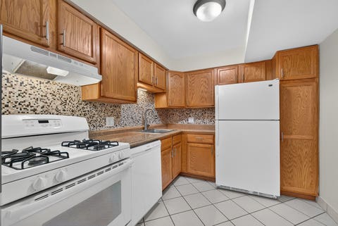 Tiny photo for 1471 N Winslowe Drive #101, Palatine, IL 60074 (MLS # 12737082)
