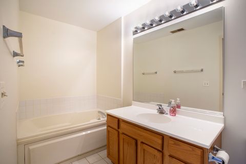 Tiny photo for 860 Amelia Court, Grayslake, IL 60030 (MLS # 12587263)