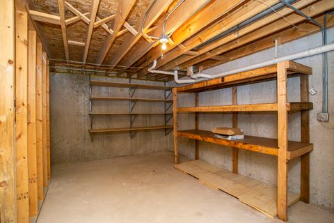 Tiny photo for 860 Amelia Court, Grayslake, IL 60030 (MLS # 12587263)