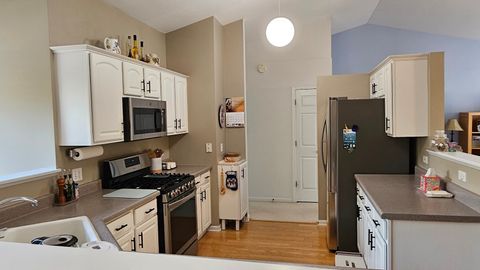 Tiny photo for 3623 Roanoke Avenue, Carpentersville, IL 60110 (MLS # 12642203)