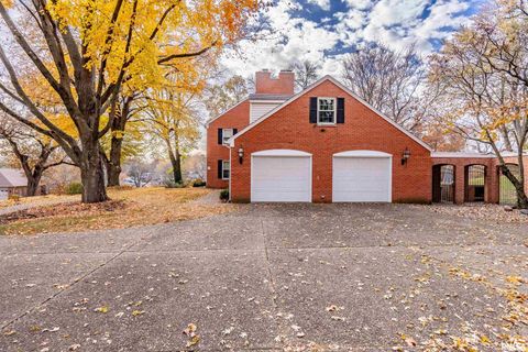 Tiny photo for 1 OAK PARK Drive, Bettendorf, IA 52722 (MLS # QC4267431)