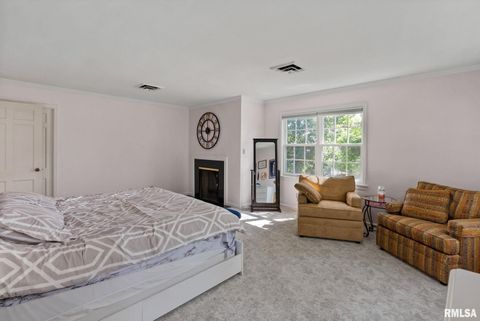 Tiny photo for 1 OAK PARK Drive, Bettendorf, IA 52722 (MLS # QC4267431)