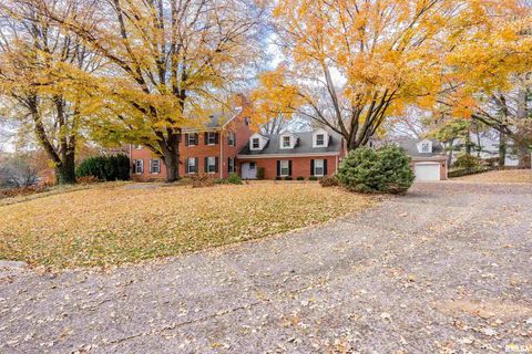 Tiny photo for 1 OAK PARK Drive, Bettendorf, IA 52722 (MLS # QC4267431)
