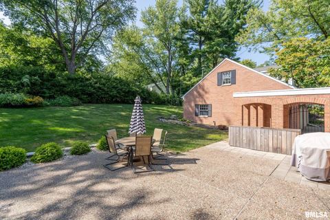 Tiny photo for 1 OAK PARK Drive, Bettendorf, IA 52722 (MLS # QC4267431)