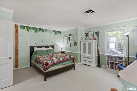 Tiny photo for 1 OAK PARK Drive, Bettendorf, IA 52722 (MLS # QC4267431)