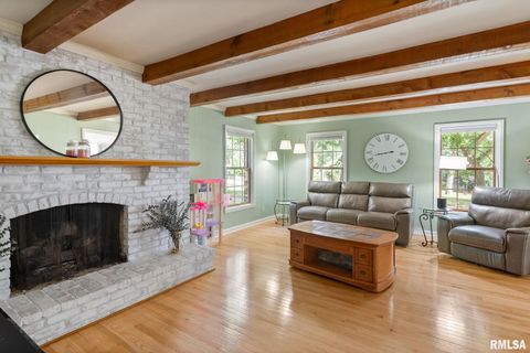 Tiny photo for 1 OAK PARK Drive, Bettendorf, IA 52722 (MLS # QC4267431)