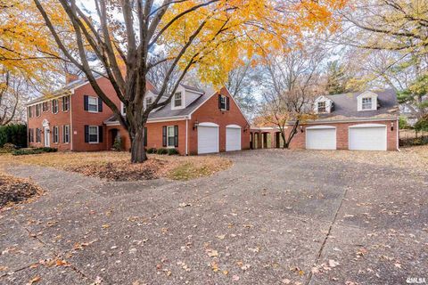 Tiny photo for 1 OAK PARK Drive, Bettendorf, IA 52722 (MLS # QC4267431)