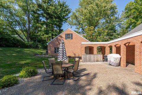 Tiny photo for 1 OAK PARK Drive, Bettendorf, IA 52722 (MLS # QC4267431)