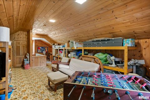 Tiny photo for 1 OAK PARK Drive, Bettendorf, IA 52722 (MLS # QC4267431)